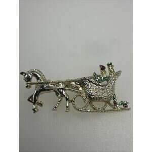 Vintage Gerry's Christmas Goldtone Horse Sleigh Holiday Brooch Pin